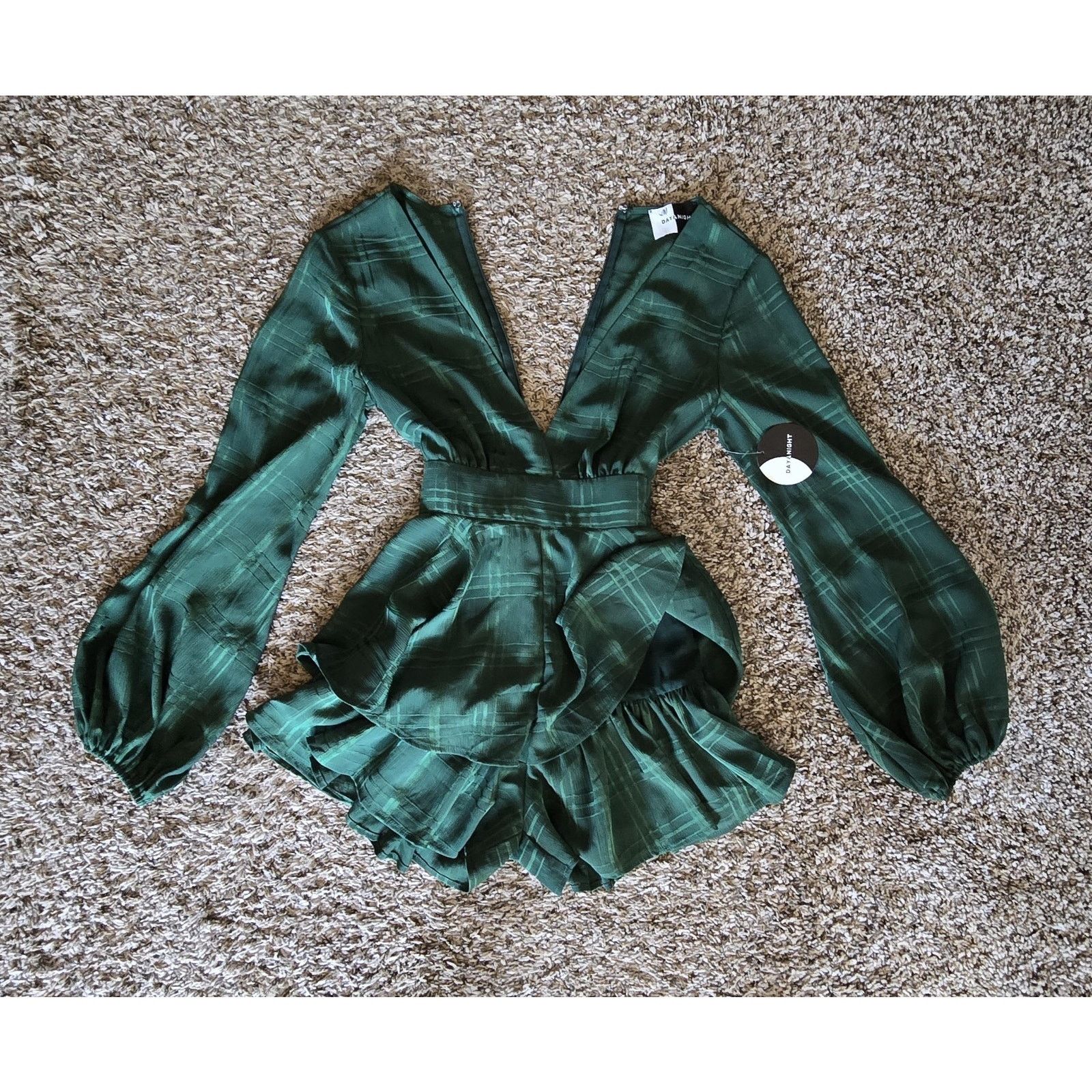 Daydreamer NWT Deep V-Neck Tie Ruffle Baby Doll Mini Romper Dress XS Size 26" / US 2 / IT 38 - 7 Thumbnail