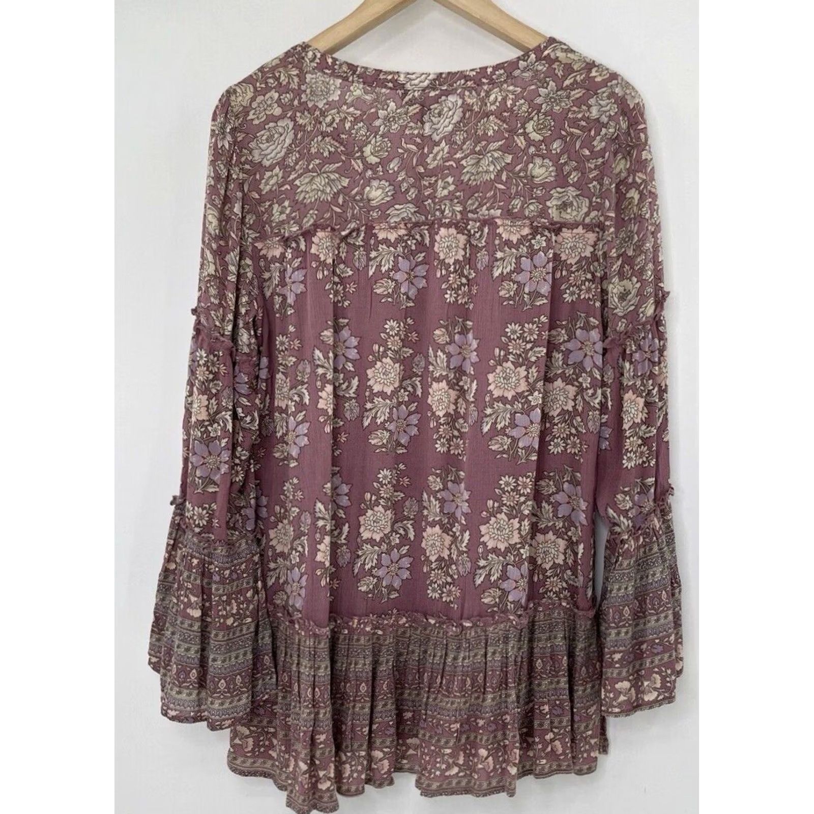 American Eagle Outfitters American Eagle Outfitters Blouse Boho Peasant Bell Sleeve Multicolor Floral Relaxed Size S Womens Size S / US 4 / IT 40 - 2 Thumbnail
