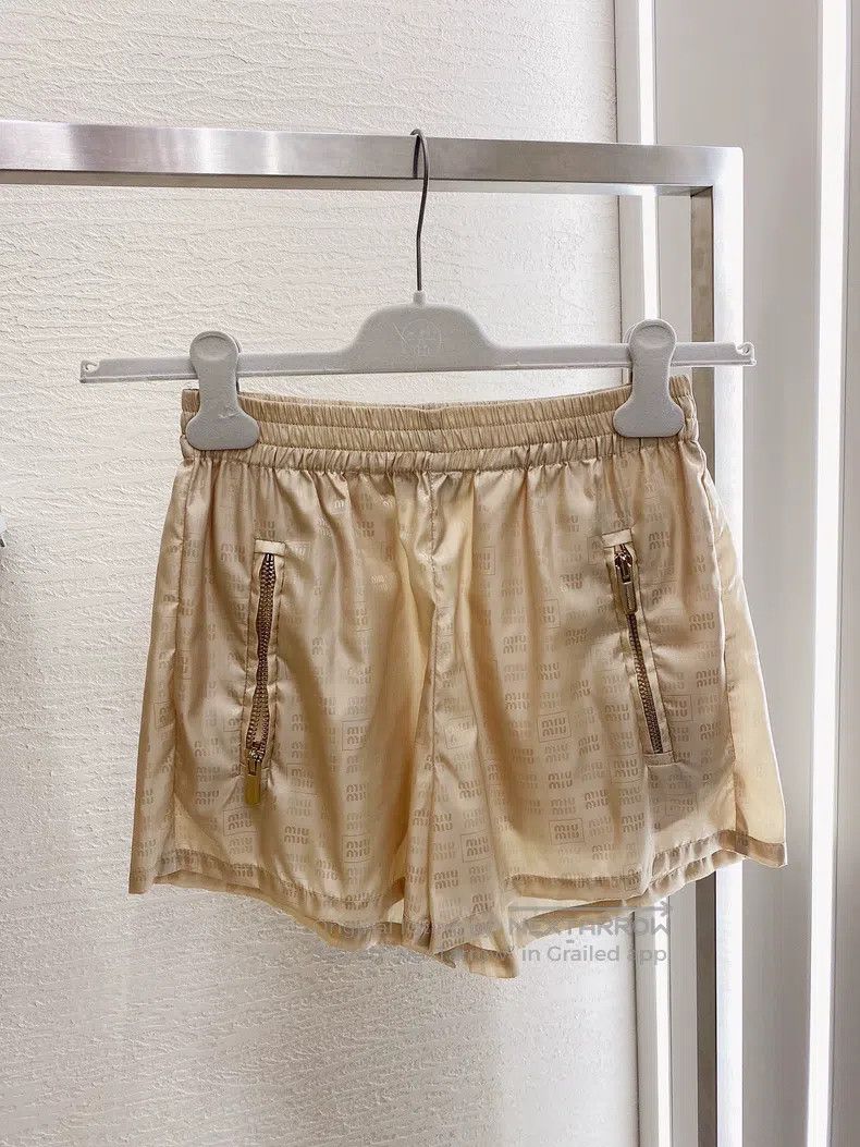 Miu Miu Miu Miu Size s Printed shorts Size 24" / US 00 / IT 34 - 1 Thumbnail