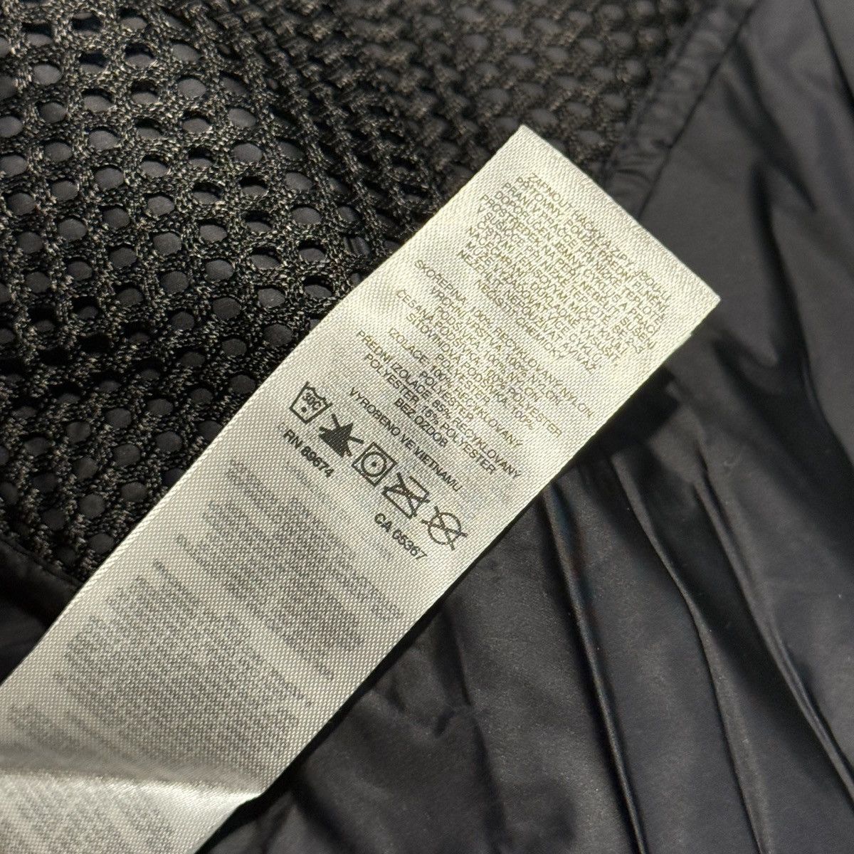 Mountain Hardwear × Stussy Mountain Hardwear x Stüssy Vest Size US XL / EU 56 / 4 - 17 Thumbnail