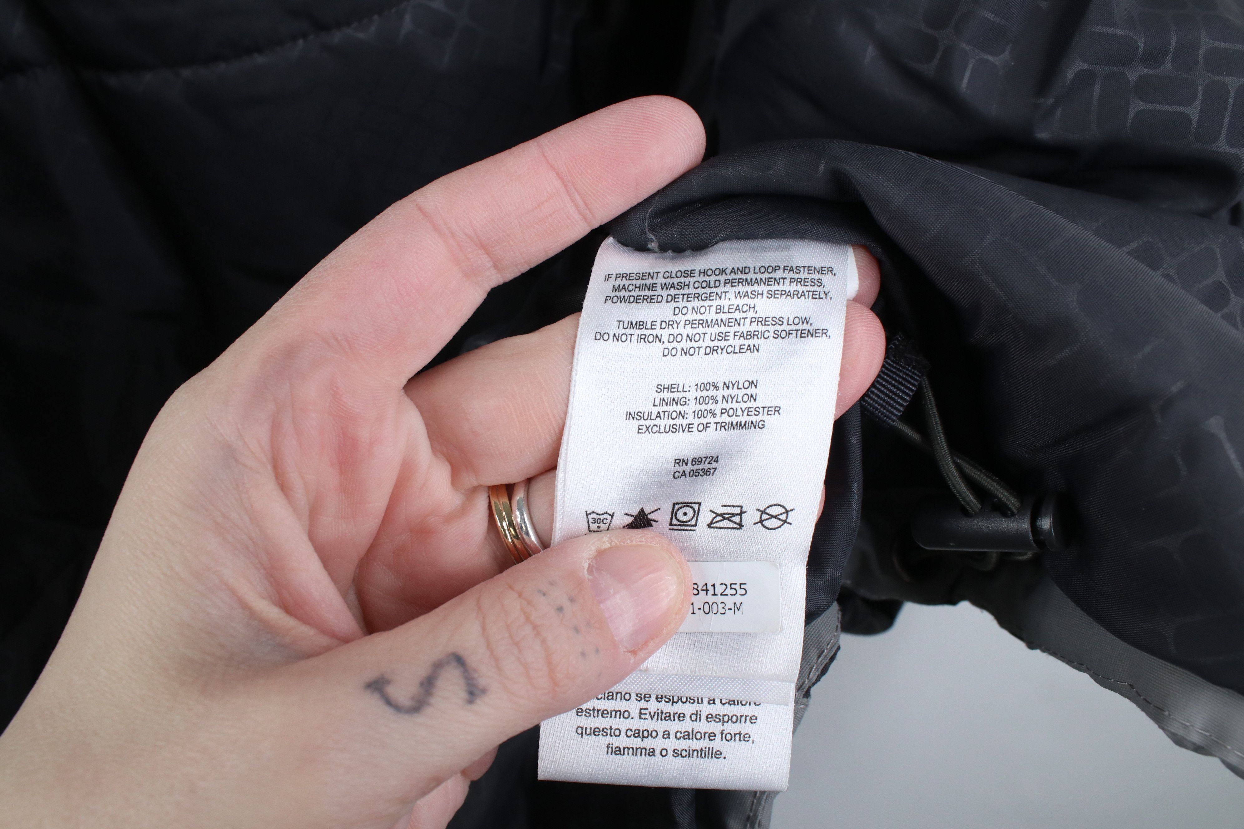 Columbia Y2K Columbia Spell Out Waterproof Hooded Puffer Jacket Gray Size US M / EU 48-50 / 2 - 12 Thumbnail