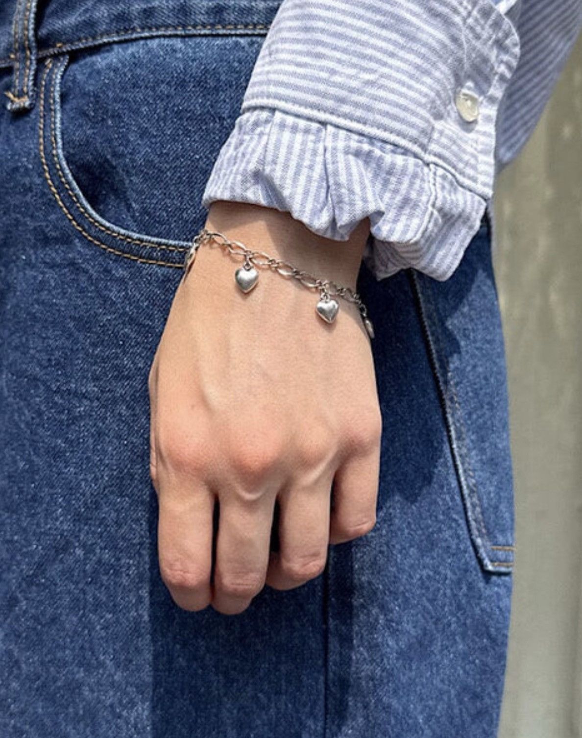 Brandy Melville Brandy melville Silver Bracelets with Heart charm Size ONE SIZE - 4 Thumbnail