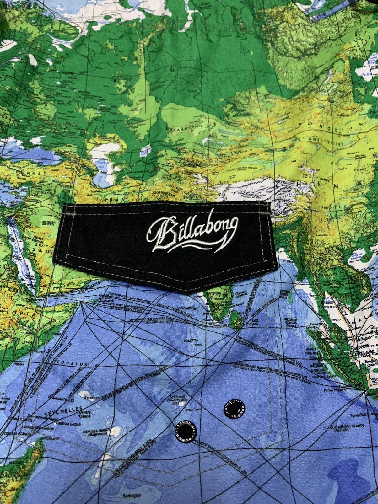 Billabong Billabong World Maps Beach Pants Size US 34 / EU 50 - 4 Thumbnail