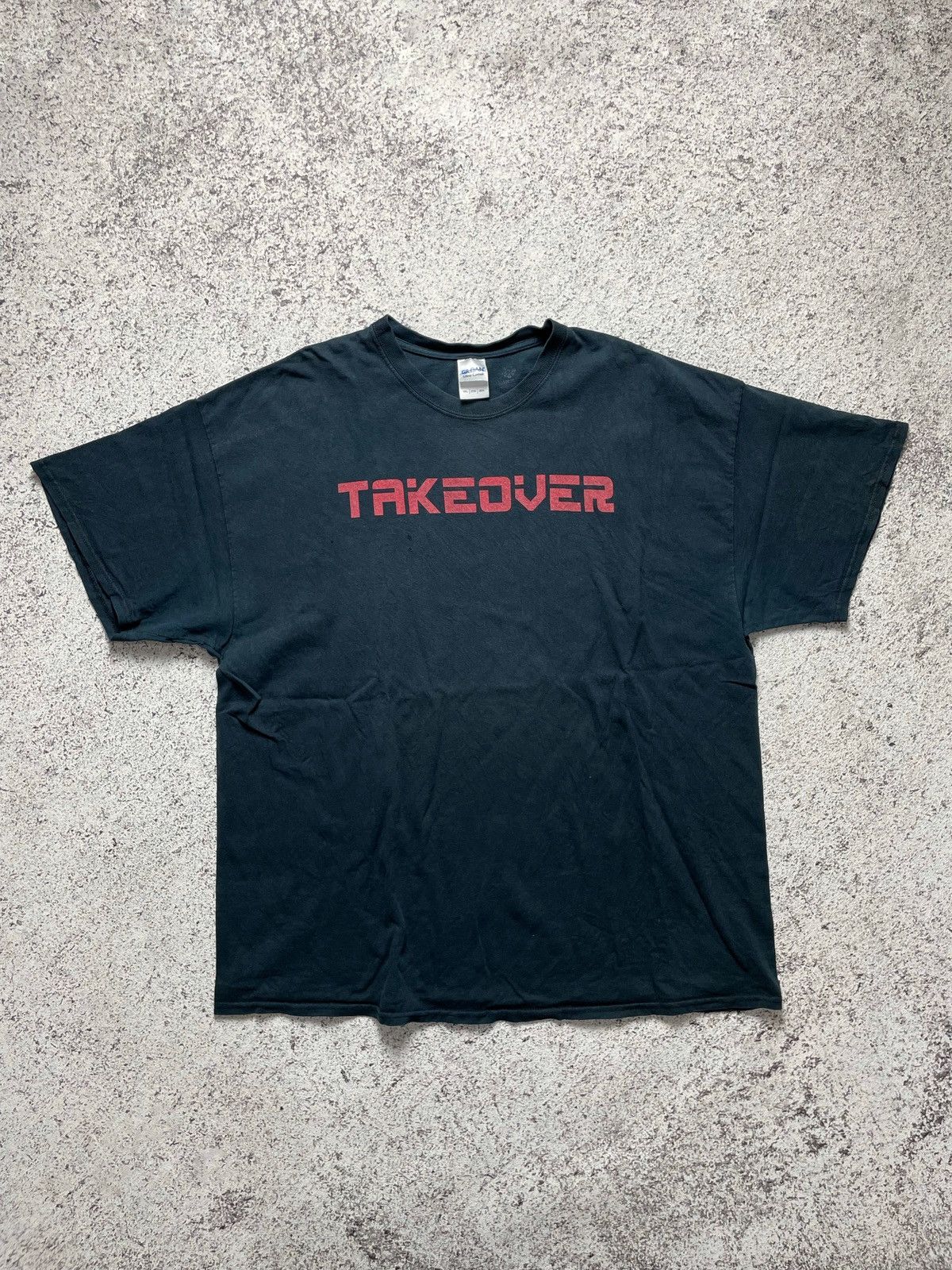 Band Tees VINTAGE THRASHED SUN FADED TAKEOVER BAND HARD CORE TEE Size US XXL / EU 58 / 5 - 4 Thumbnail