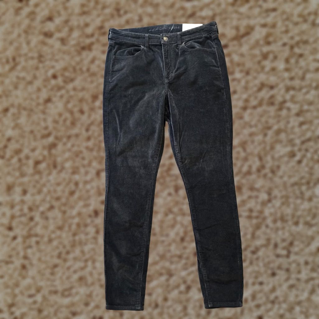 American Eagle Outfitters American Eagle Women Size 12 Black Corduroy Hi Rise Jegging Size 34" / US 12 / IT 48 - 1 Thumbnail
