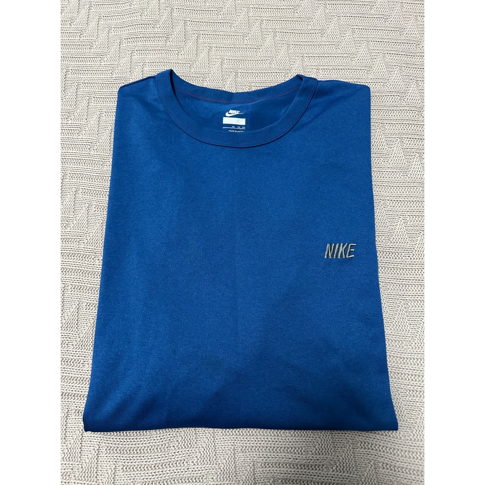 Nike Nike royal blue athletic t-shirt size XL Size US XL / EU 56 / 4 - 1 Thumbnail
