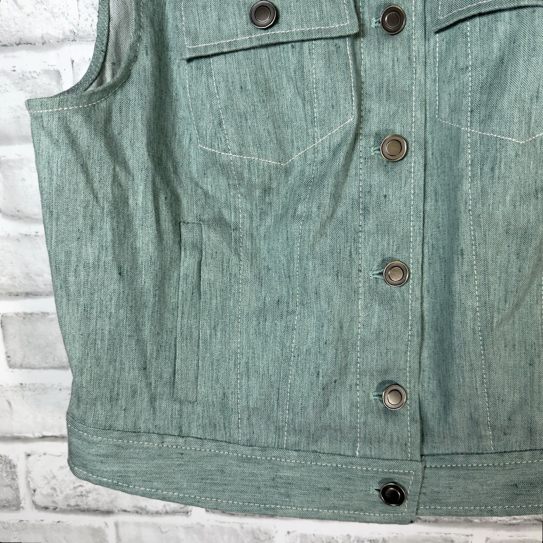 Vintage Worth New York Vest Button-Up Women’s Down Size 8 Blue Variety of Layering 90s? (But wait) Size M / US 6-8 / IT 42-44 - 3 Thumbnail