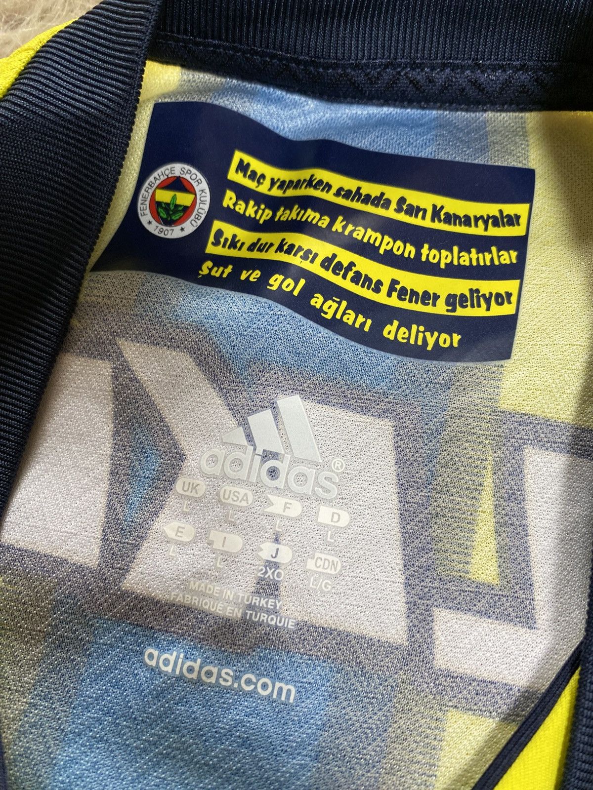 Adidas Adidas Fenerbahce home football soccer jersey 2011 Size US L / EU 52-54 / 3 - 5 Thumbnail