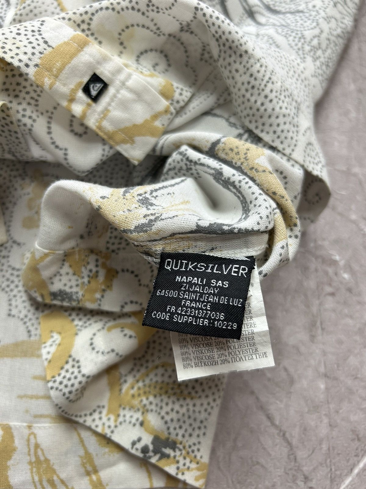 Quiksilver × Vintage Quiksilver vintage monogram t-shirt surf Size US L / EU 52-54 / 3 - 8 Thumbnail