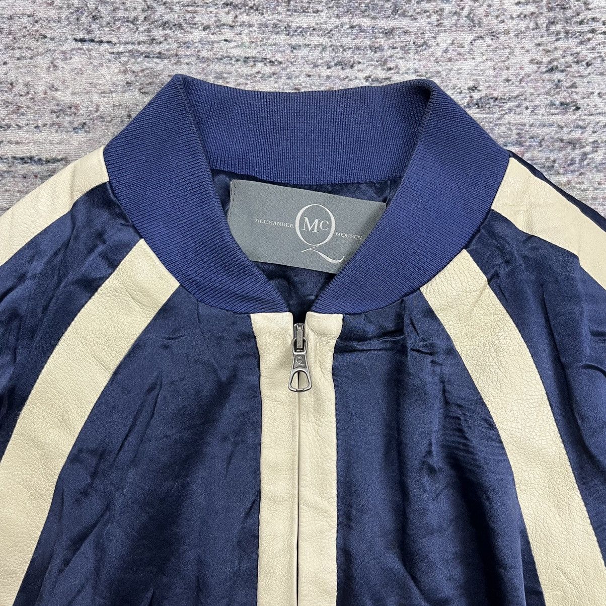 Alexander McQueen Alexander Mcqueen bomber jacket Size US S / EU 44-46 / 1 - 4 Thumbnail