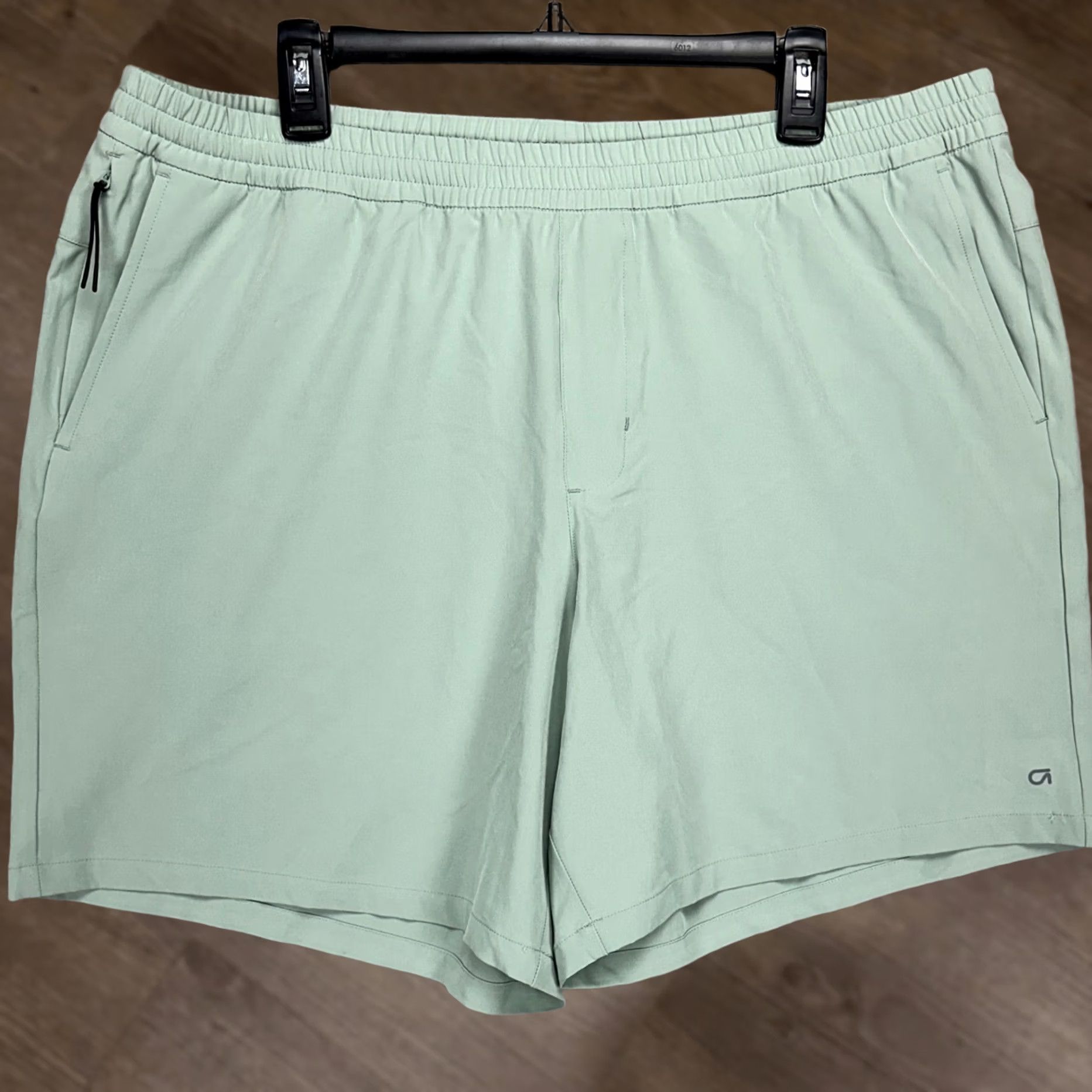 Vintage GapFit Mens Athletic Shorts XL Light Green Drawstring Elastic Waist Stretch NEW Size US 36 / EU 52 - 1 Thumbnail