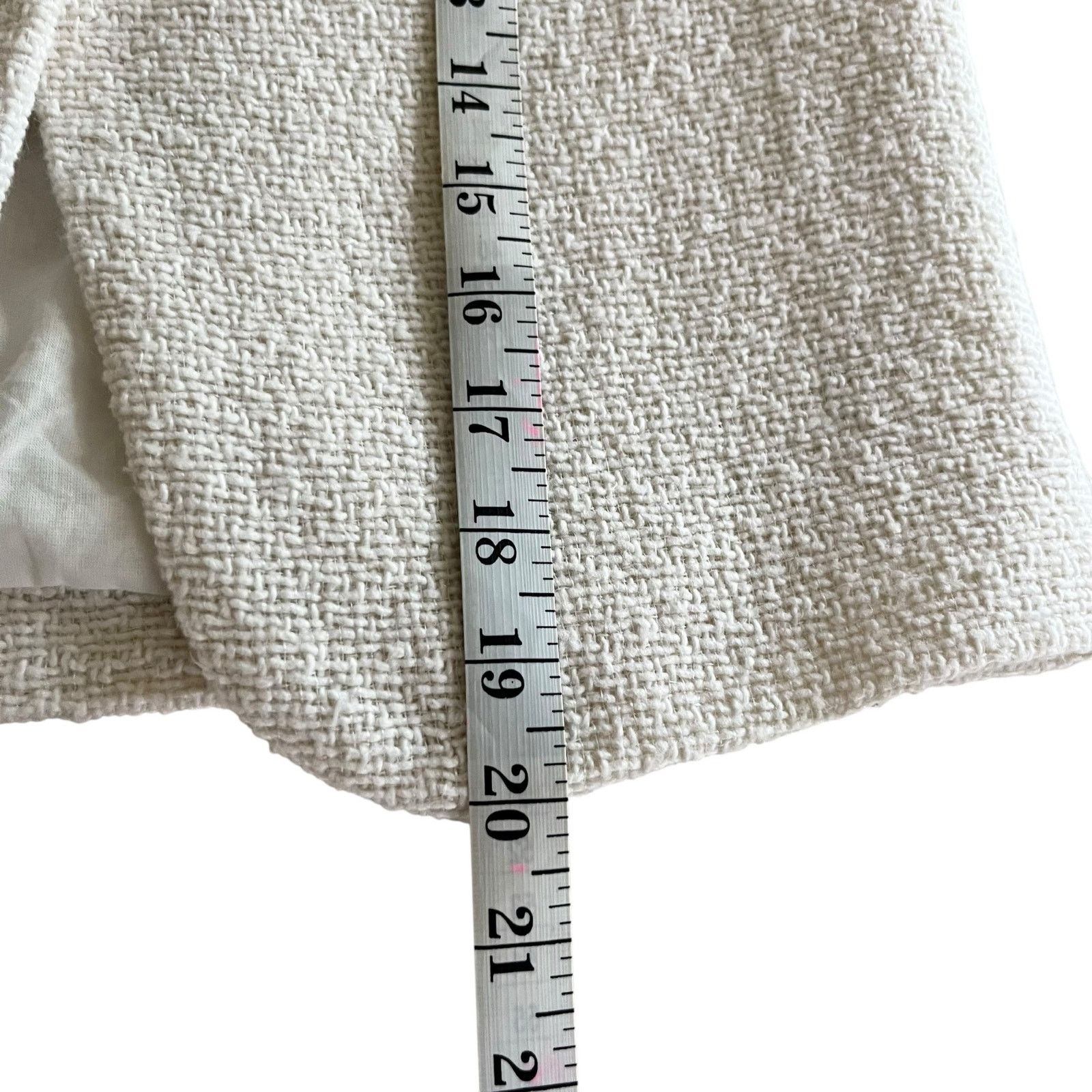 Zara ZARA Pronounced Shoulder Textured Jacket Ecru Cream Size XS / US 0-2 / IT 36-38 - 10 Thumbnail