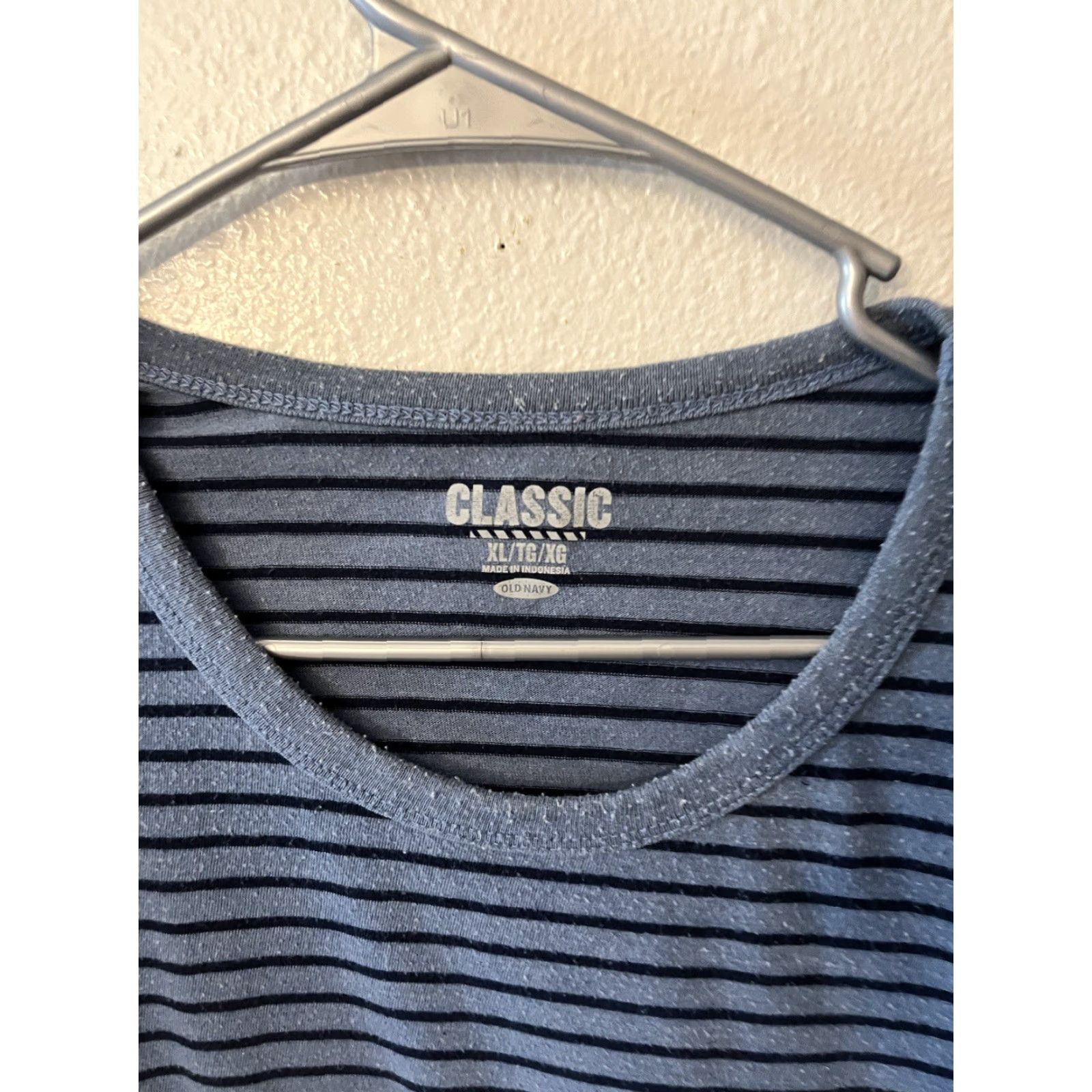Old Navy Old Navy Mens Crew Neck Long Sleeve Shirt XL Blue Striped Size US XL / EU 56 / 4 - 2 Thumbnail