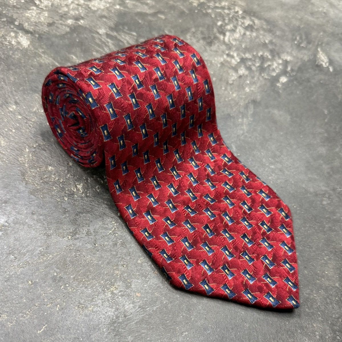 Roundtree & Yorke Vintage Roundtree & Yorke Handmade Silk Tie USA Preppy Size ONE SIZE - 1 Thumbnail