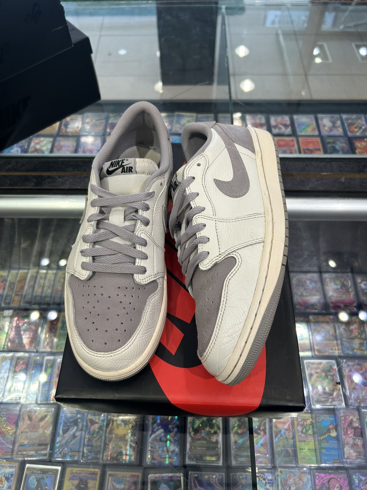 Jordan Brand Jordan 1 low atmosphere Size US 11 / EU 44 - 1 Thumbnail