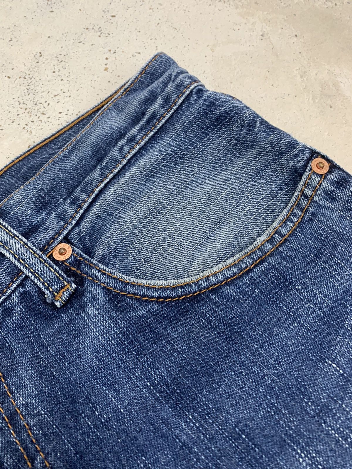 Levis 502 Distressed Denim Pants (AE11)