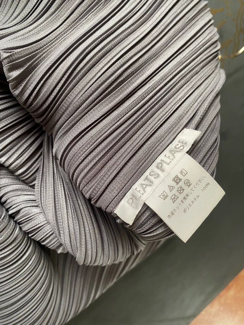Issey Miyake Issey Miyake size:3 Classic dark grey dress Size M / US 6-8 / IT 42-44 - 4 Thumbnail