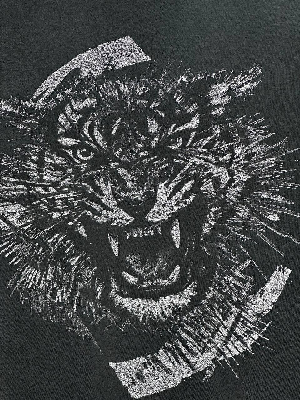 Balmain Balmain Distressed Trash Tiger Print T Shirt Faded Size US M / EU 48-50 / 2 - 4 Thumbnail
