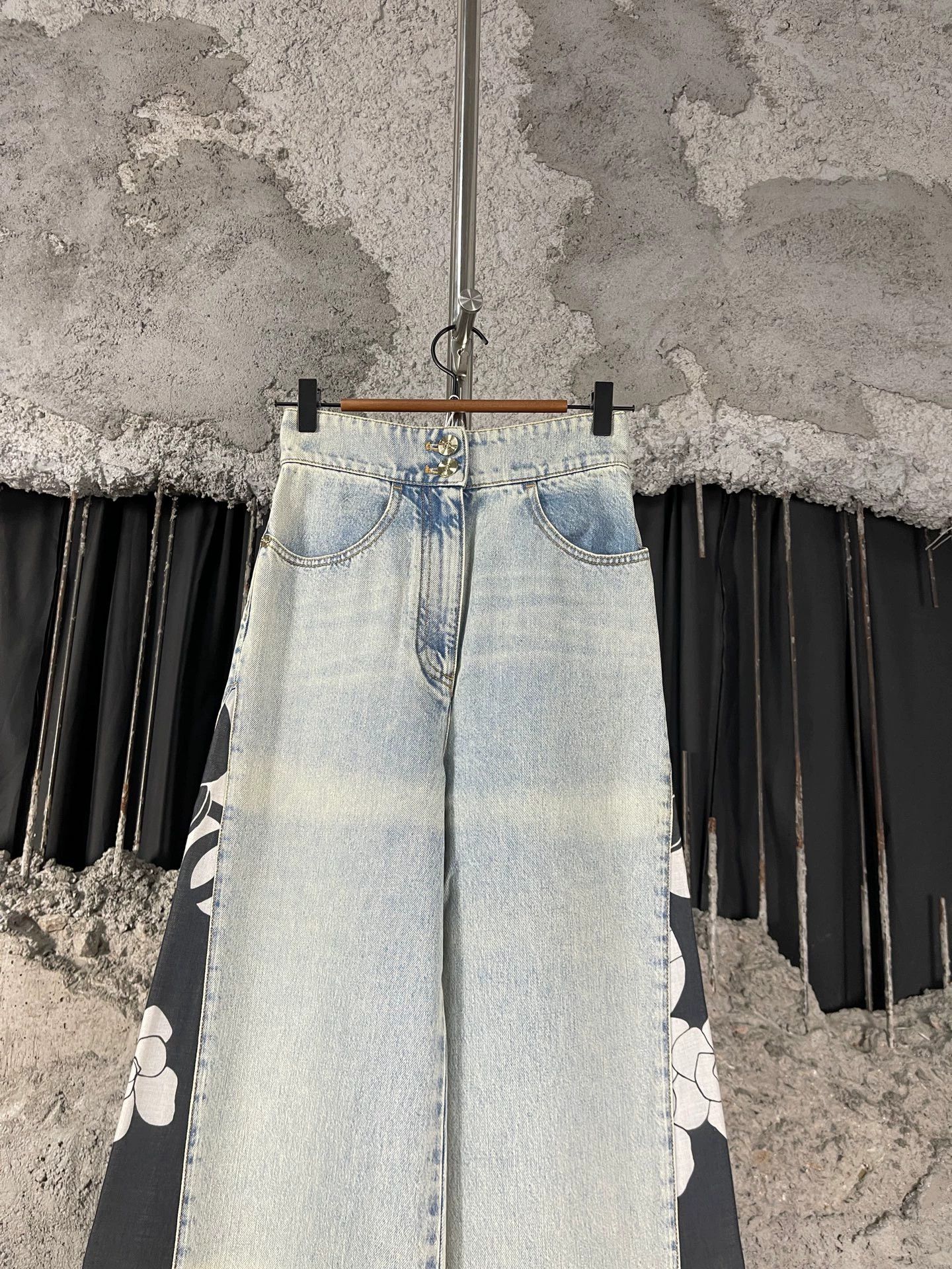 Chanel Chanel Wide Leg Jeans Women's 34 99New Size 25" / US 0 / IT 36 - 3 Thumbnail