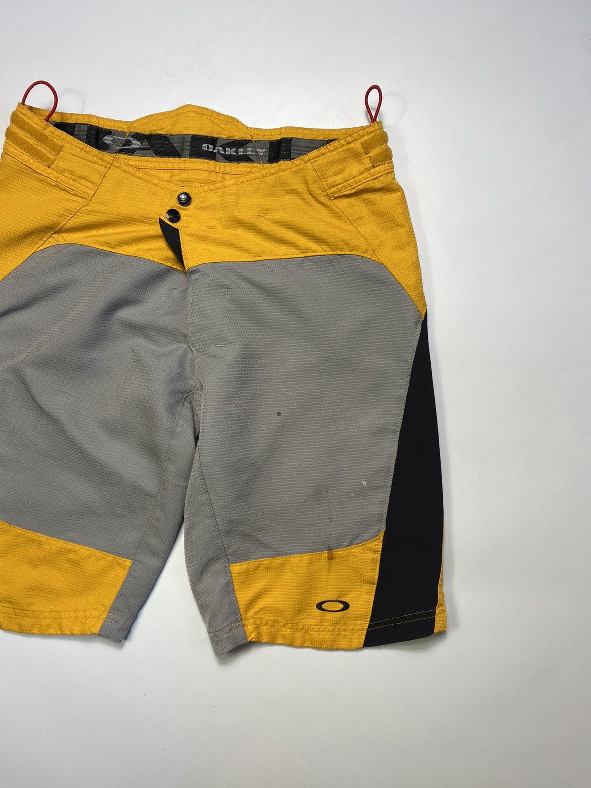 Oakley Vintage 00's Oakley Baggy Shorts Y2k Hype Size US 32 / EU 48 - 2 Thumbnail