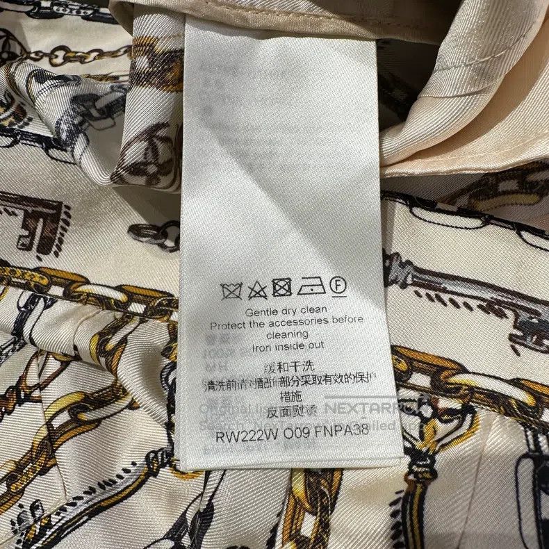 Louis Vuitton Louis Vuitton Full Chain Logo Silk Pants Size US 36 / EU 52 - 4 Thumbnail