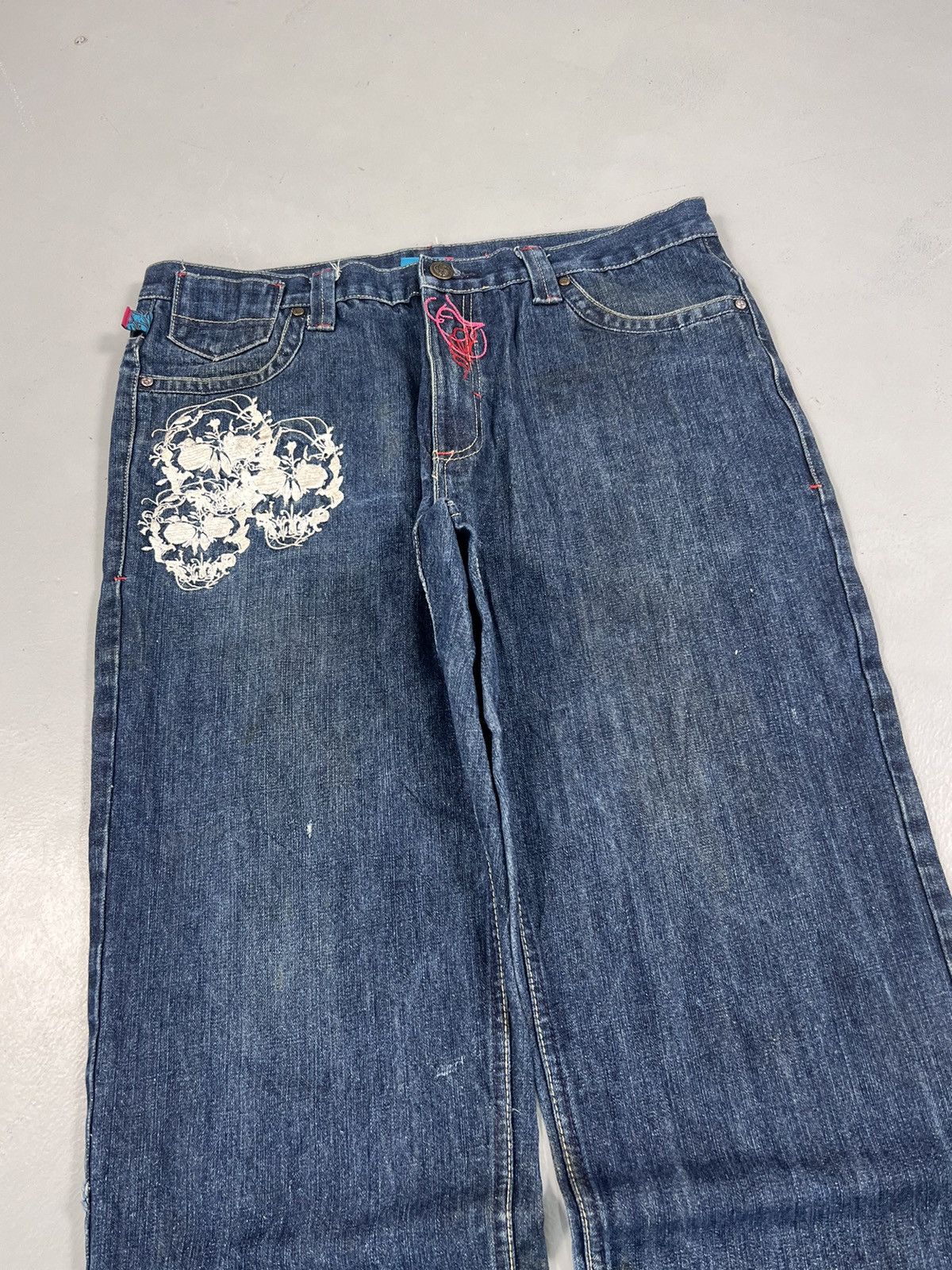 Southpole Vintage class player embroidered denim Size US 36 / EU 52 - 3 Thumbnail
