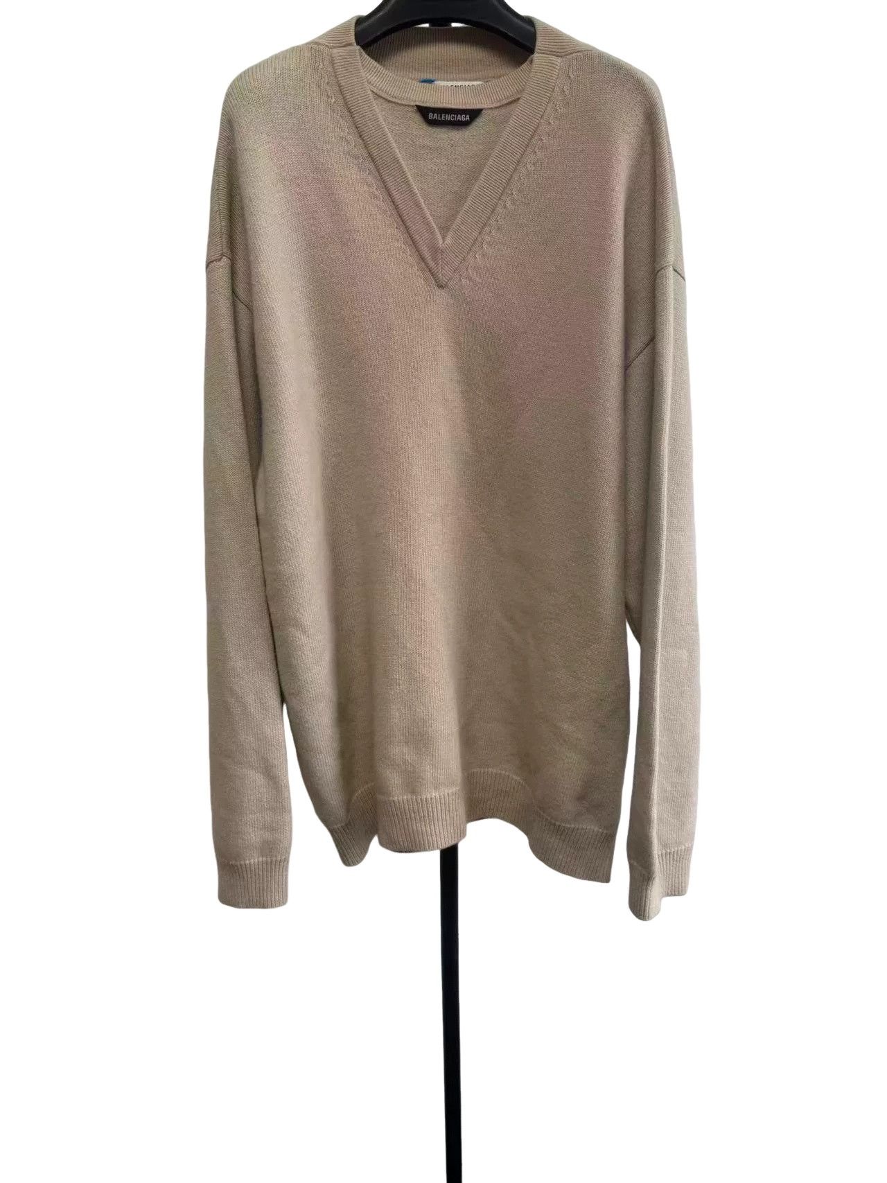 Balenciaga Balenciaga Beige V-Neck Wool Sweater Size XS Size US XS / EU 42 / 0 - 1 Thumbnail