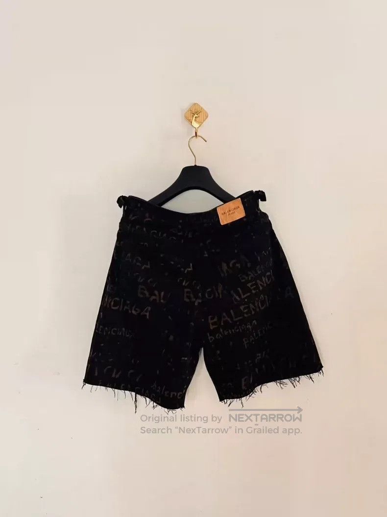 Balenciaga Balenciaga size S Distressed graffiti shorts Size US 27 - 2 Thumbnail