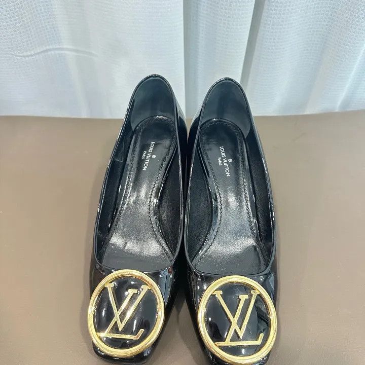 Louis Vuitton Louis Vuitton Black Metal Logo Chunky Heels -2508 Size US 5 / EU 37 - 3 Thumbnail