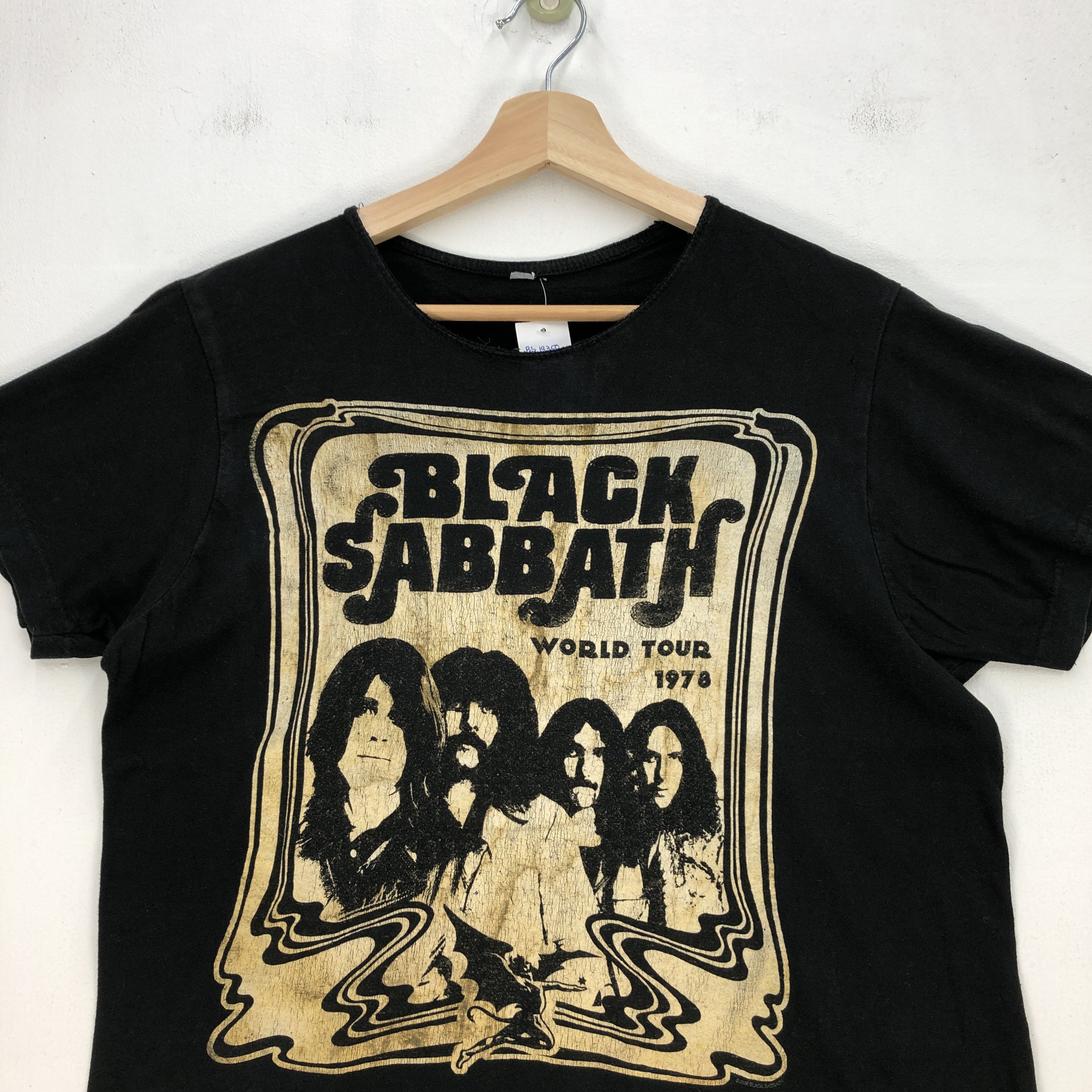 Band Tees Vintage 2000s Black Sabbath T Shirt Rock Band Tour Tees Size US M / EU 48-50 / 2 - 2 Thumbnail