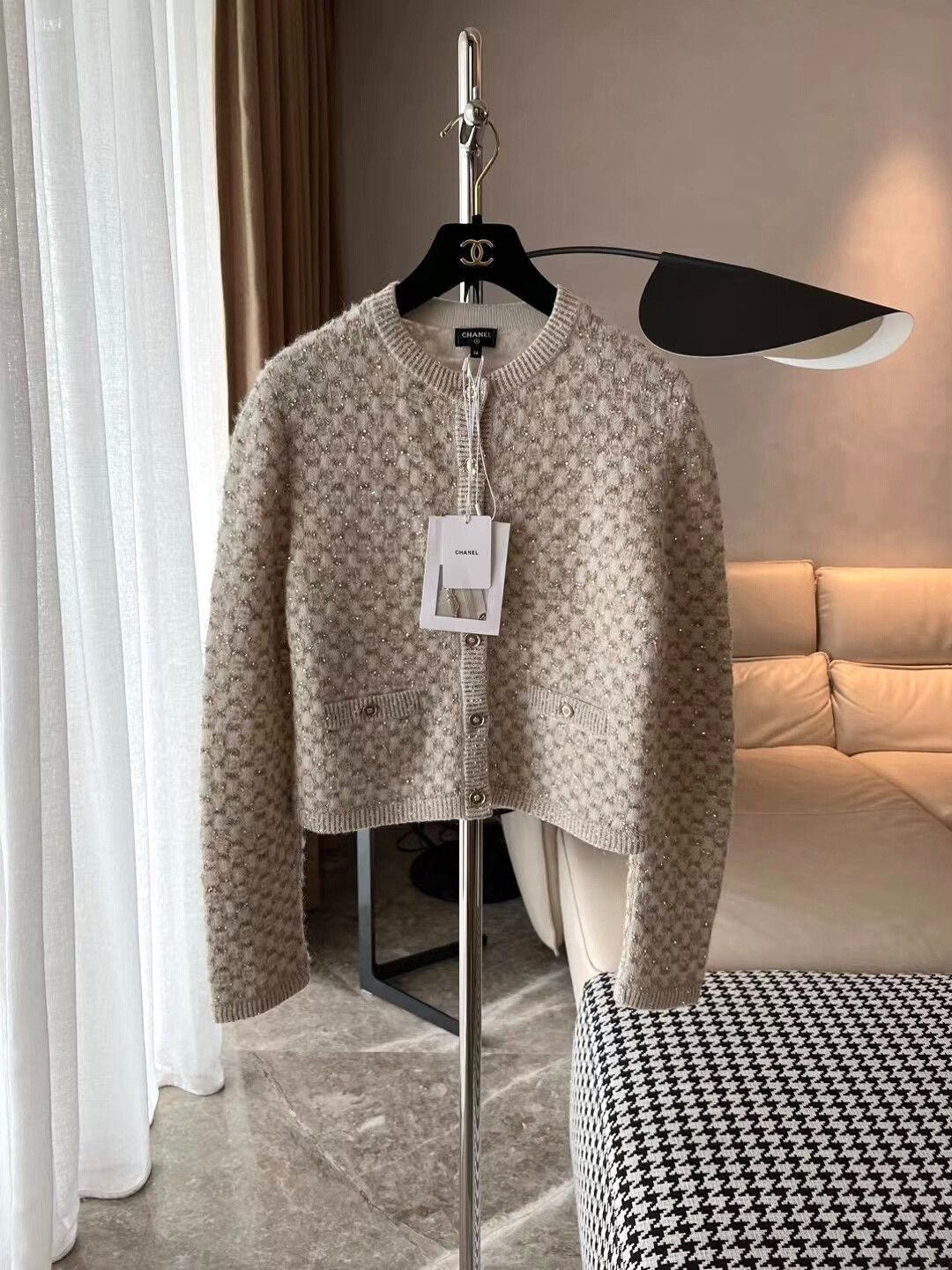 Chanel Chanel Beige Sequined Knit Cardigan Size XS / US 0-2 / IT 36-38 - 1 Thumbnail