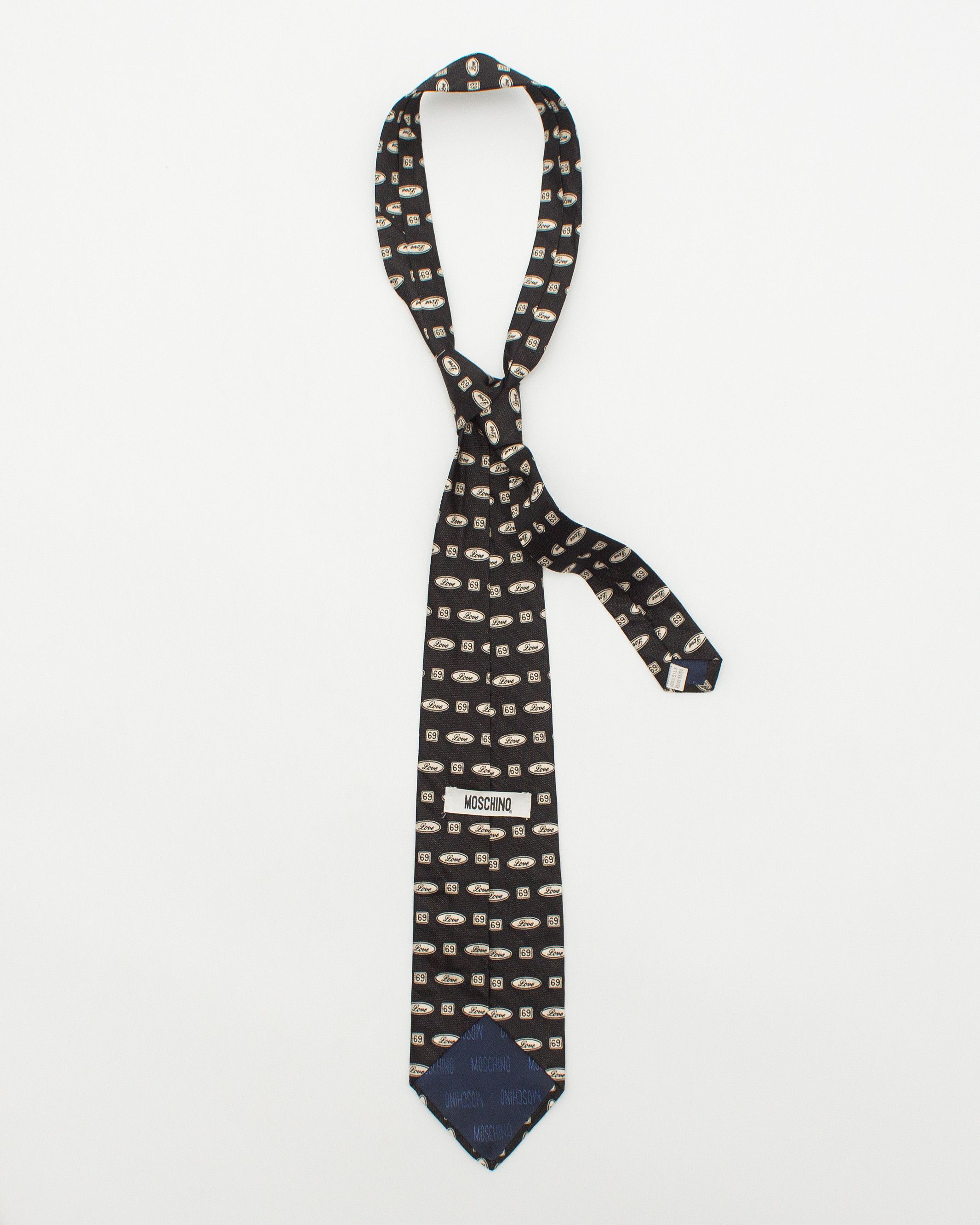 Moschino Vintage Silk Tie Love 69 Pattern Size ONE SIZE - 3 Thumbnail