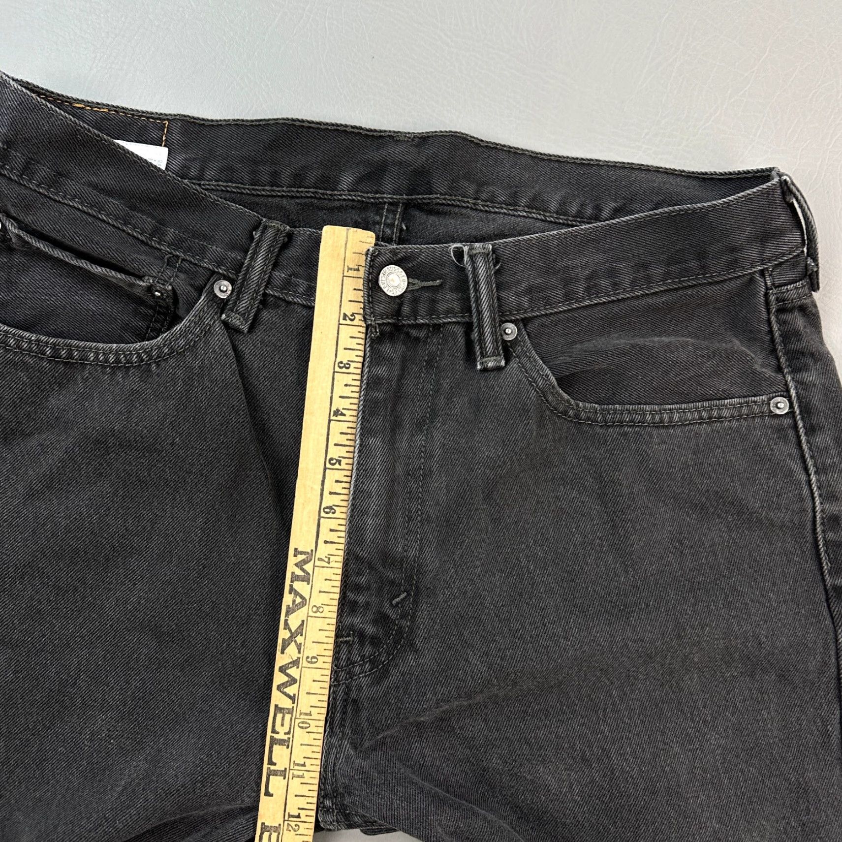 Levi's VINTAGE Levi's 505 Jeans Mens 36x32 Black Denim Regular Fit Zip Fly Casual Size US 36 / EU 52 - 7 Thumbnail