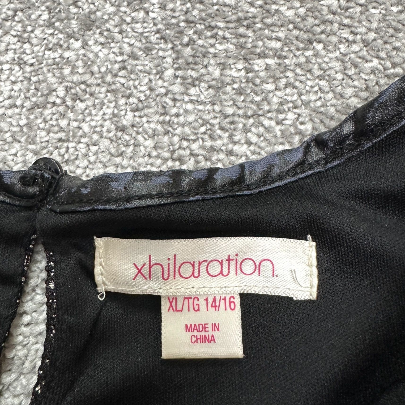 Vintage Xhilaration Dress Juniors XL Black A-Line Cap Sleeve Round Neck Glitters Size XL / US 12-14 / IT 48-50 - 6 Thumbnail