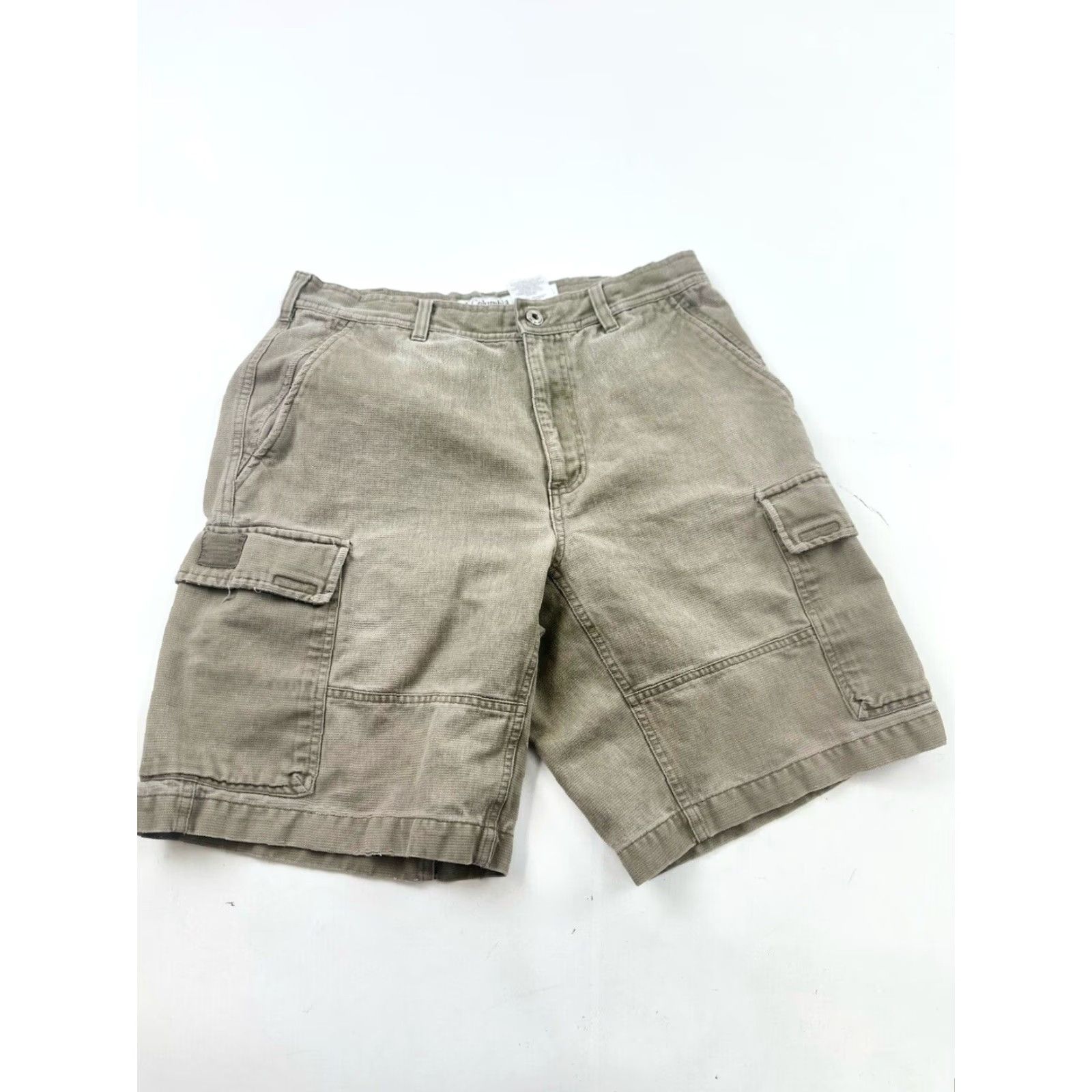 Vintage Columbia Shorts Men’s 32 Khaki Casual Cargo Beige Cotton Pockets Outdoor Trail American Mens Size US 32 / EU 48 - 2 Thumbnail