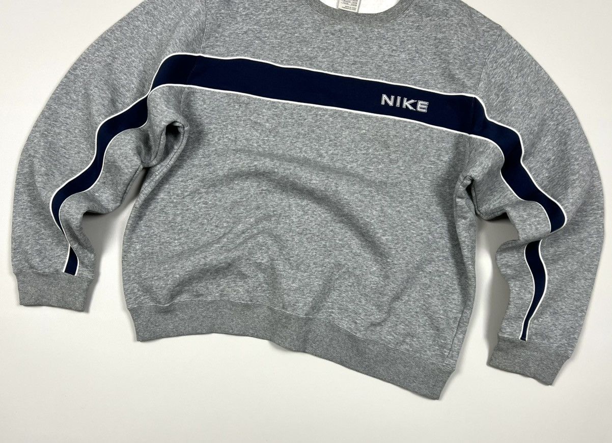 Nike × Vintage Vintage Nike Logo Cotton Grey Sweatshirt Y2k Men’s Size L Size US L / EU 52-54 / 3 - 8 Thumbnail