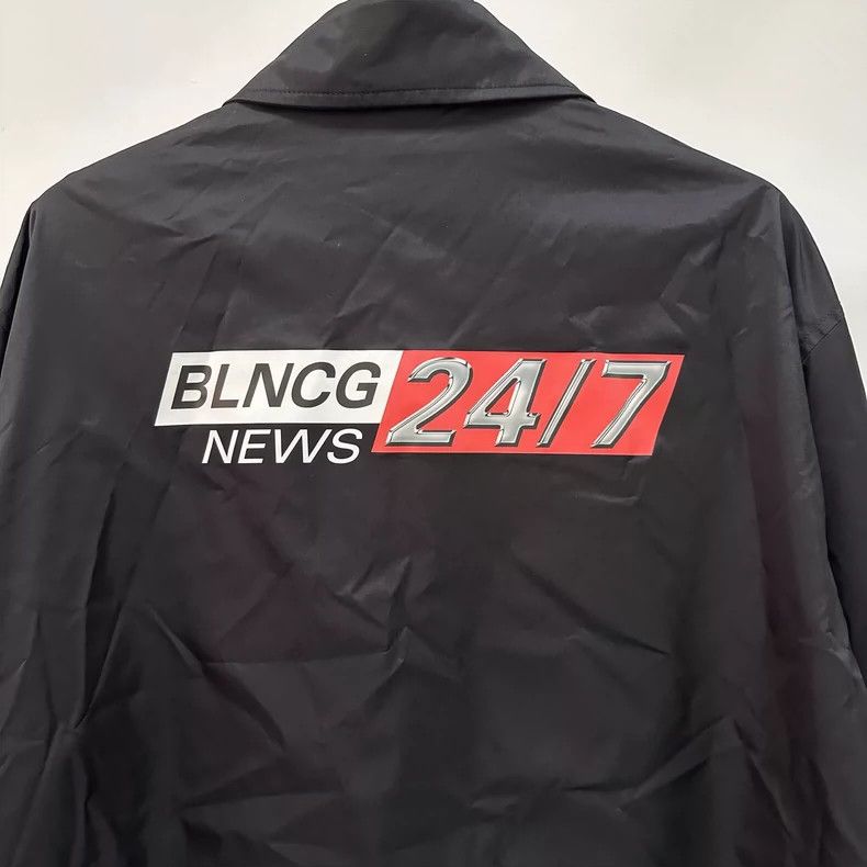 Balenciaga Balenciaga SS 20 24/7 News logo printed nylon coach jacket Size US M / EU 48-50 / 2 - 3 Thumbnail