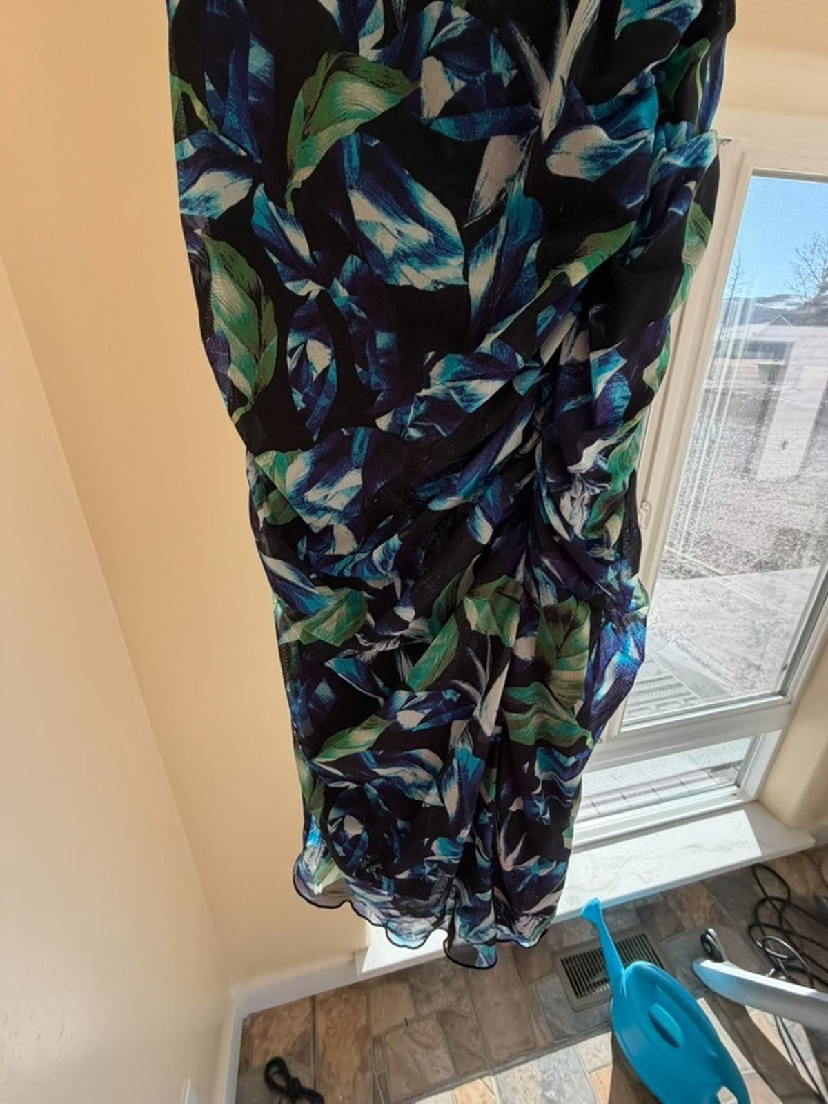 Other WHBM XS Blue Green Floral Ruched Dress V Neck Black Green Size XS / US 0-2 / IT 36-38 - 6 Thumbnail