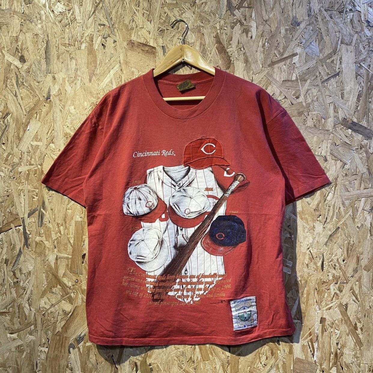 MLB × Nutmeg × Vintage Cincinnati Reds Baseball Club Vintage Red T-Shirt Tee Size US L / EU 52-54 / 3 - 1 Thumbnail