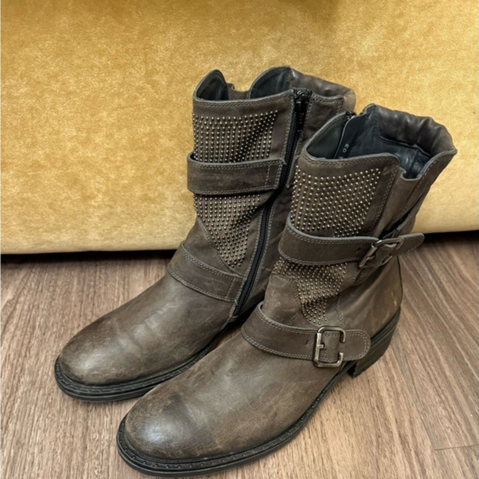 Other PAUL Green studded Stylish Brown Ankle Boots 8 Size US 8 / IT 38 - 1 Thumbnail
