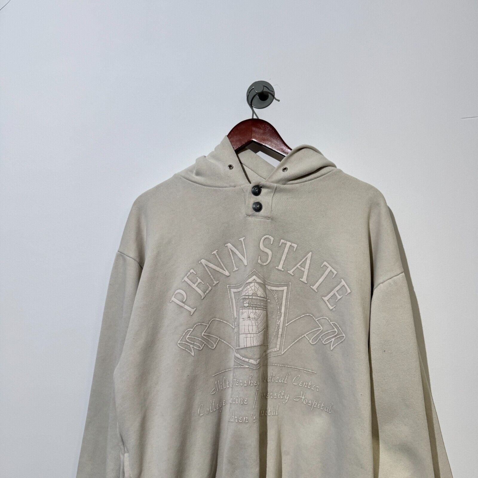 Vintage Vintage Unisex Beige Cotton Hoodie Size L Pennstate Button Size US L / EU 52-54 / 3 - 5 Thumbnail