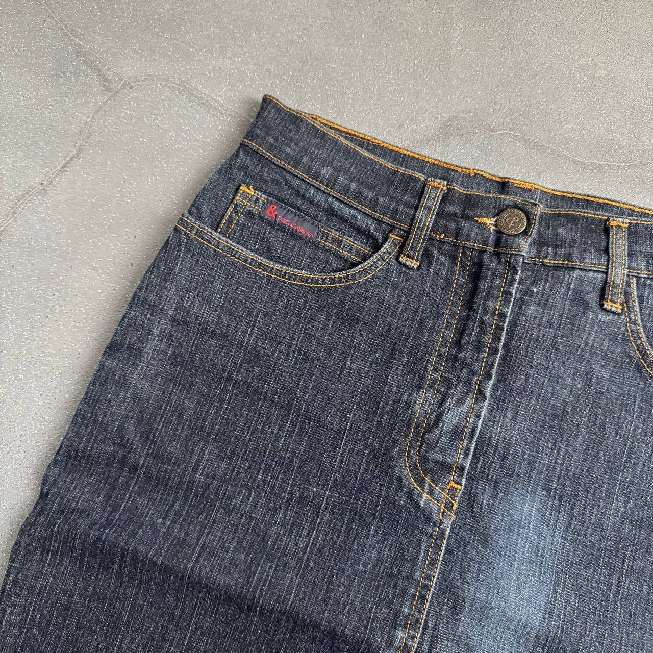 Dolce & Gabbana × Vintage Dolce & Gabbana Vintage Washed Denim Midi Skirt Size 26" / US 2 / IT 38 - 8 Thumbnail