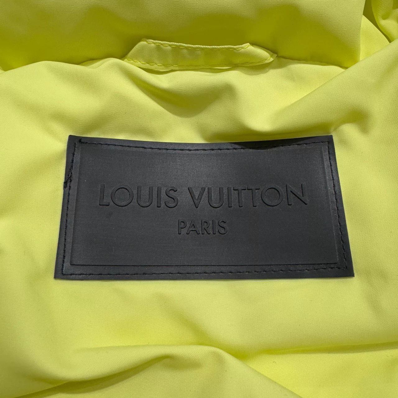Louis Vuitton louis vuitton yellow down jacket. Size US L / EU 52-54 / 3 - 3 Thumbnail