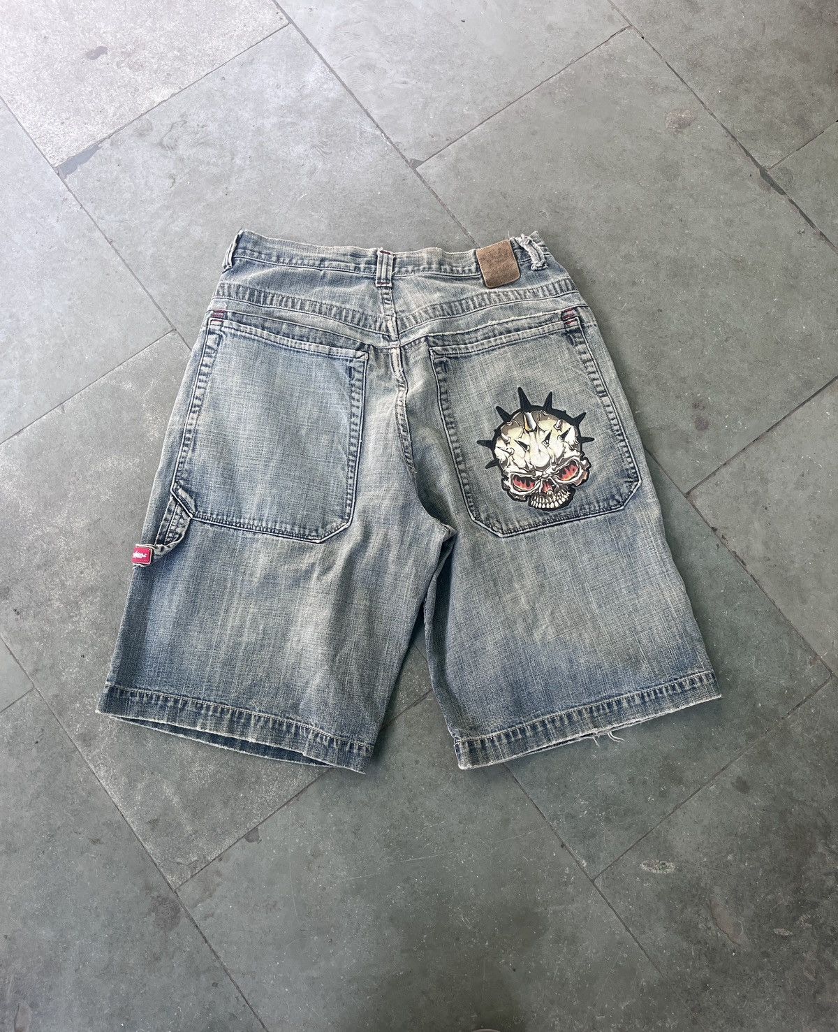 JNCO Vintage Y2K JNCO Spikes Skull Jorts Size US 34 / EU 50 - 1 Thumbnail