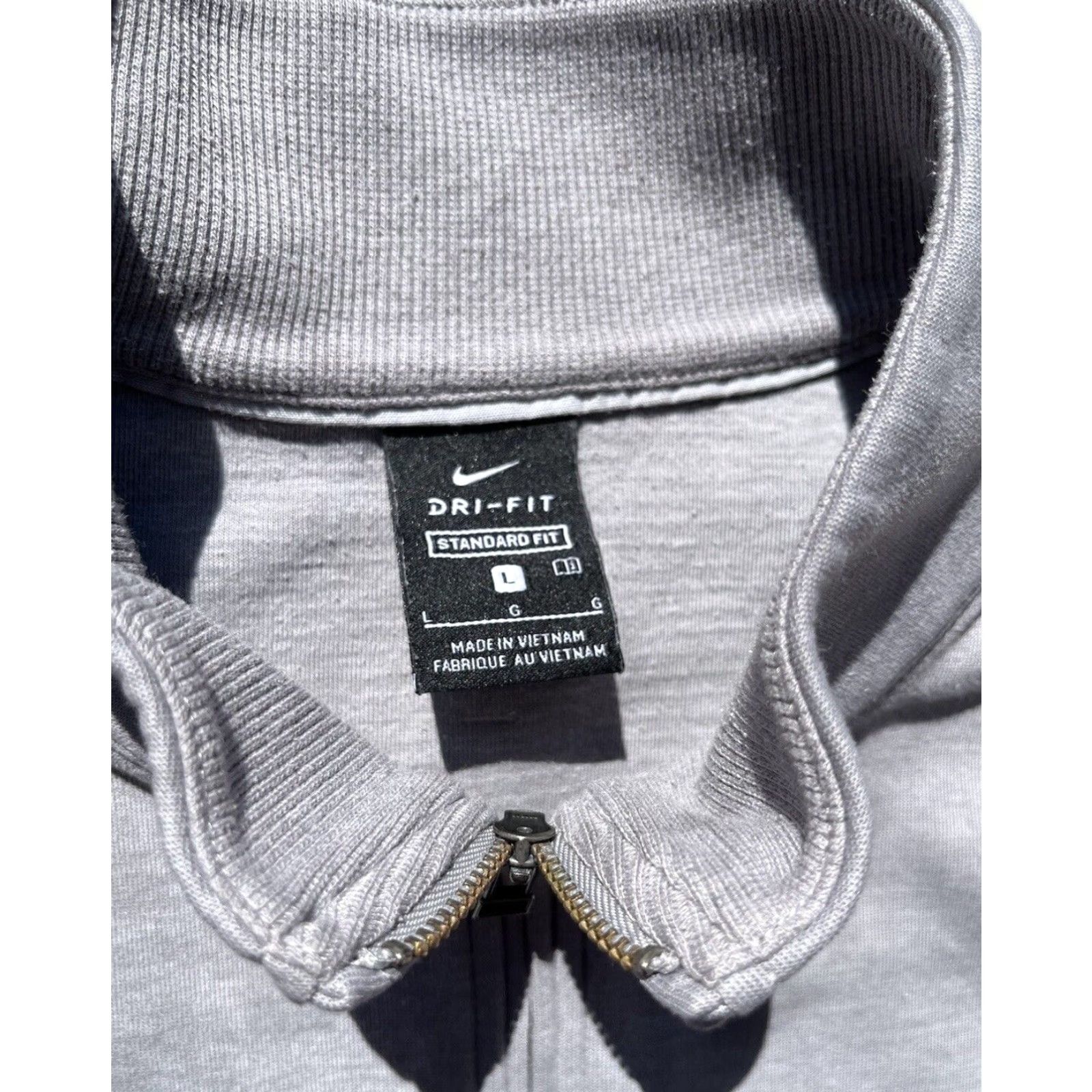 Nike Nike Sweatshirt Gray Pullover Solid L Zip 1/2 All Seasons Casual Men's Long Sleeve Logo Modern 90s City Athletic Active Gym Run Size US L / EU 52-54 / 3 - 2 Thumbnail