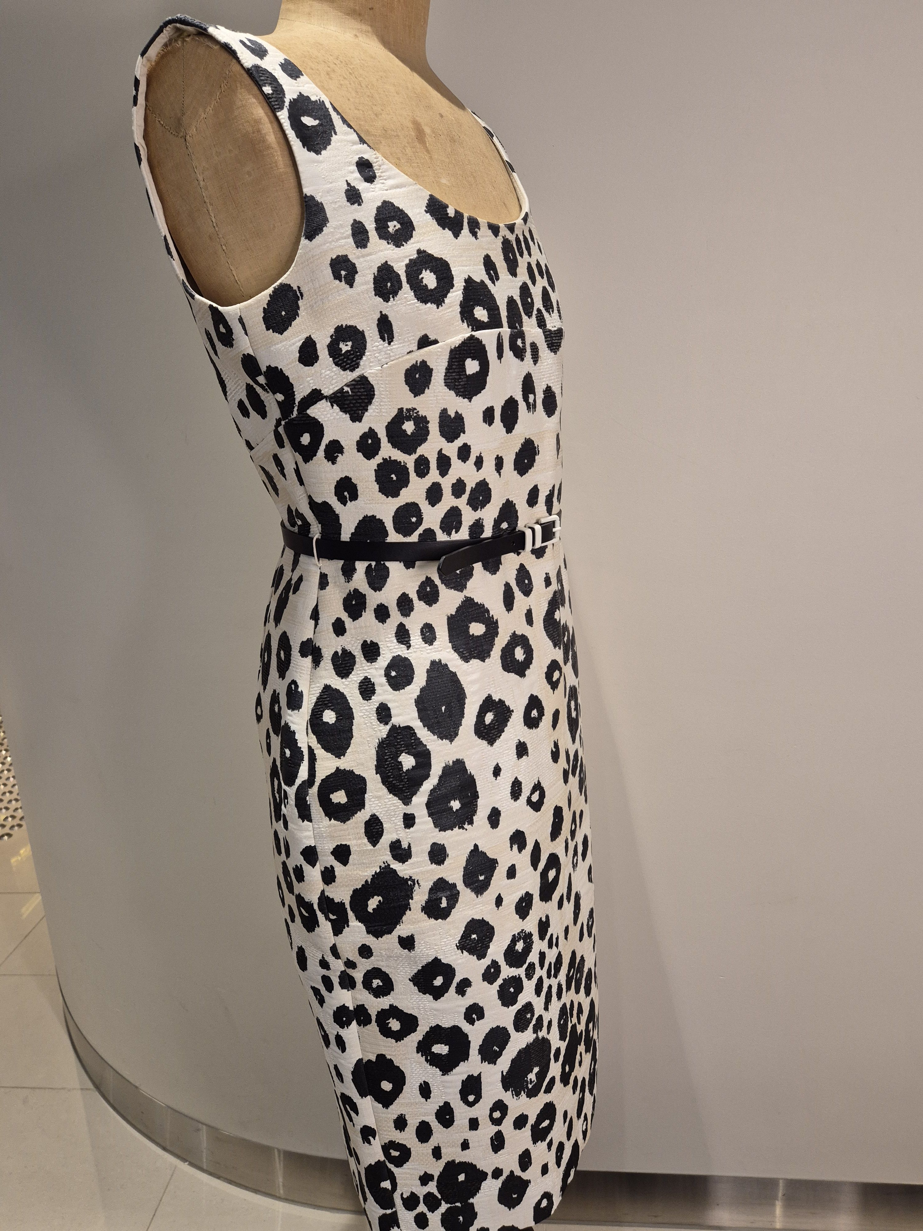 Max Mara Max Mara leopard printed shift dress, with original MM belt Size S / US 4 / IT 40 - 3 Thumbnail