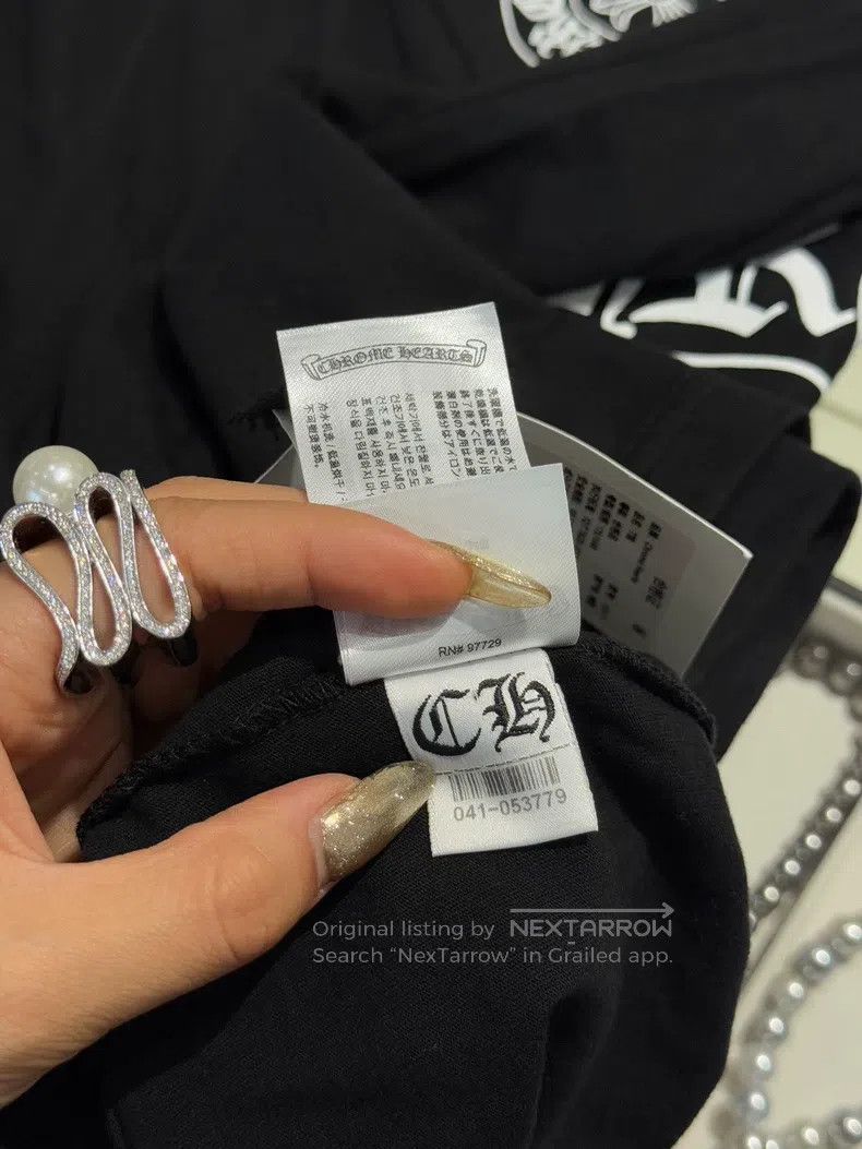 Chrome Hearts CHROME HEARTS Size L Black horseshoe Sanskrit short sleeves Size US L / EU 52-54 / 3 - 7 Thumbnail