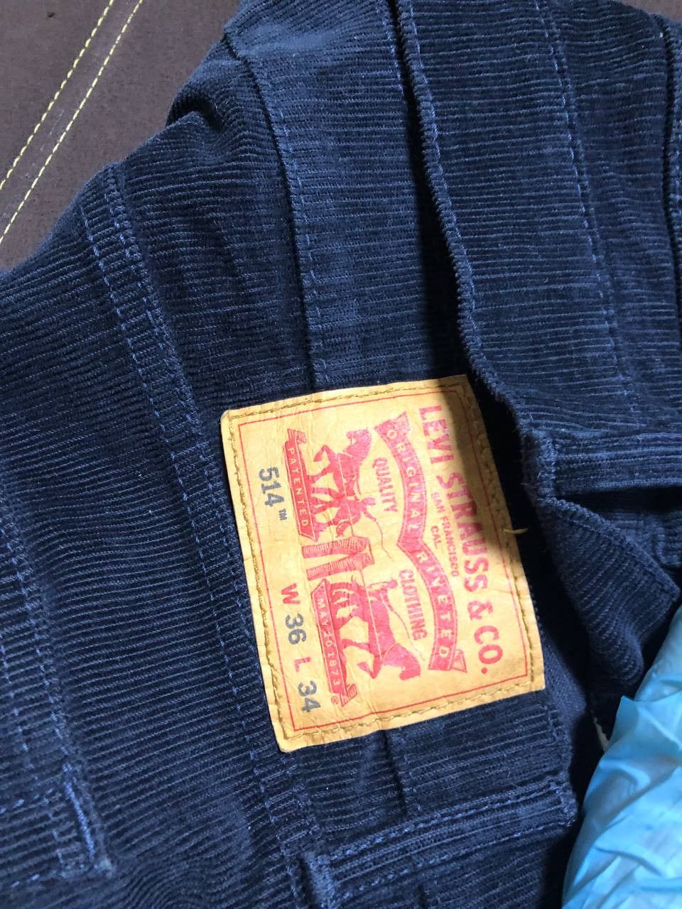 Levi's Vintage Levis 514 Corduroy Trousers Boot Cut Wide Leg pants Size US 36 / EU 52 - 4 Thumbnail