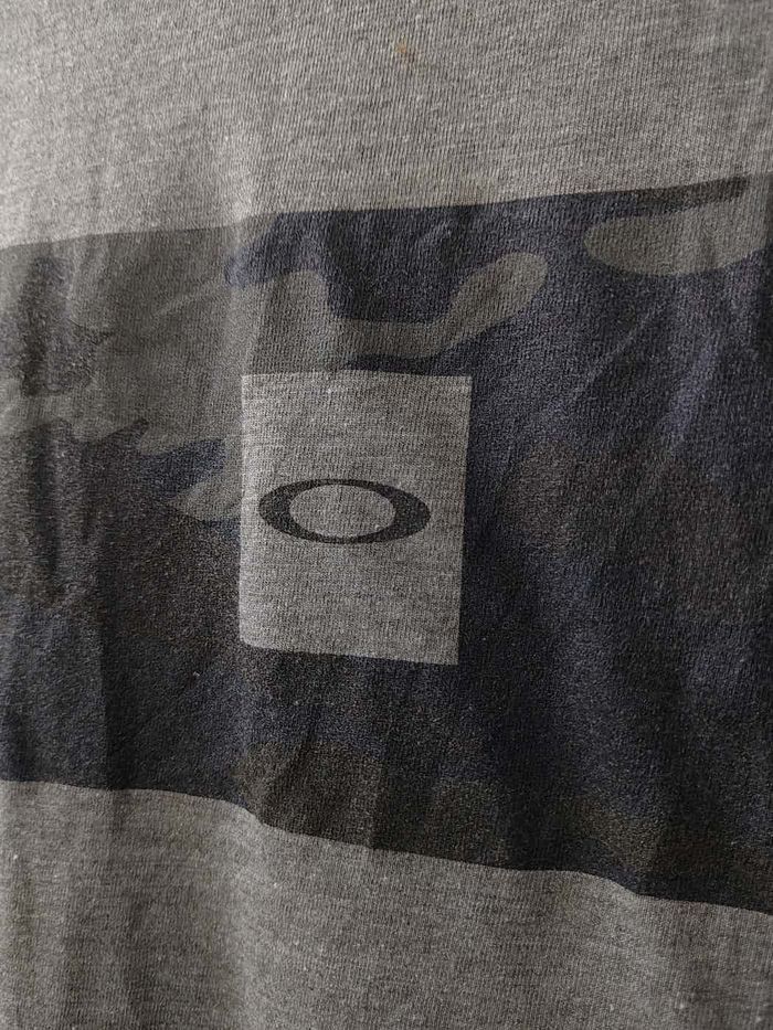 Oakley Vintage Oakley Long Sleeve Hoodie Tshirt Size US M / EU 48-50 / 2 - 3 Thumbnail
