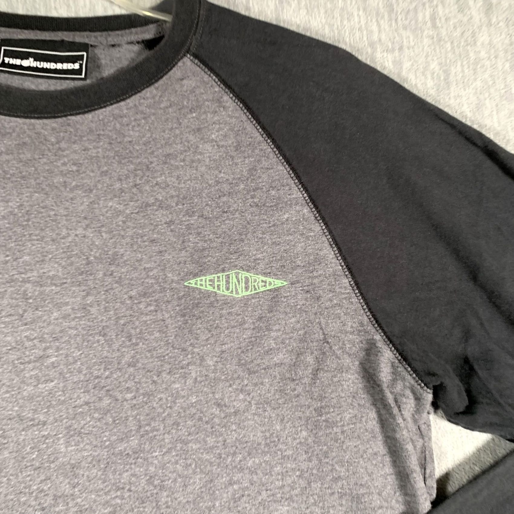The Hundreds The Hundreds Shirt Mens XL Gray Black Raglan Long Sleeve Logo Skatewear Size US XL / EU 56 / 4 - 4 Thumbnail